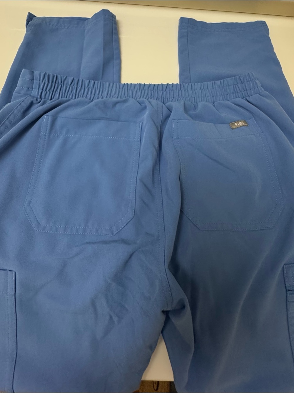 Figs Yola Scrub Pants Ceil Blue- women’s size Small